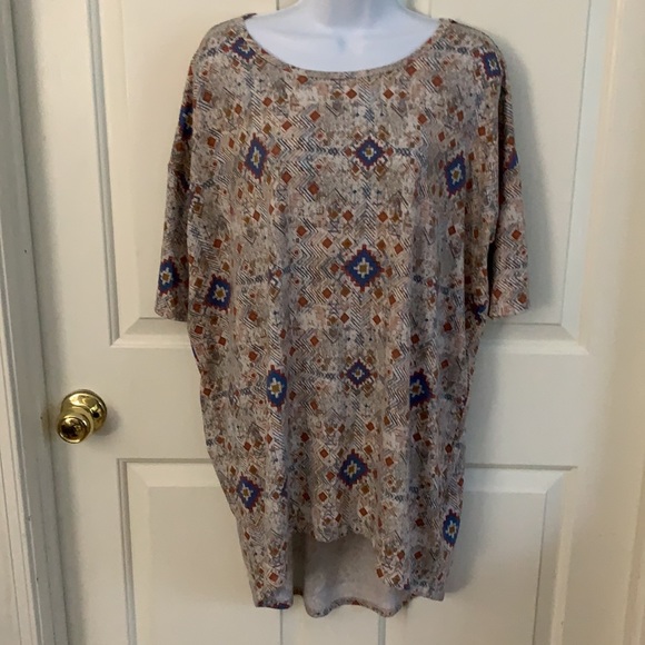 LulaRoe Irma Top - NWOT - Picture 6 of 6